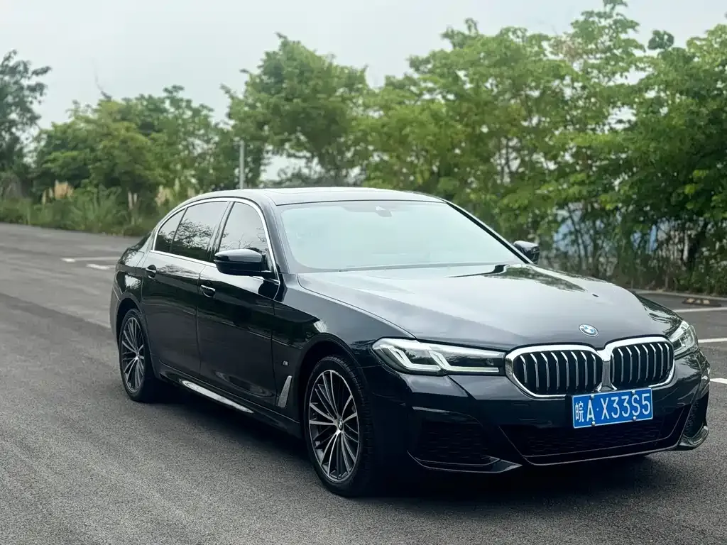 BMW 5 Series — фото 4