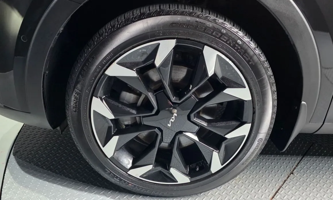Kia Sorento — фото 10
