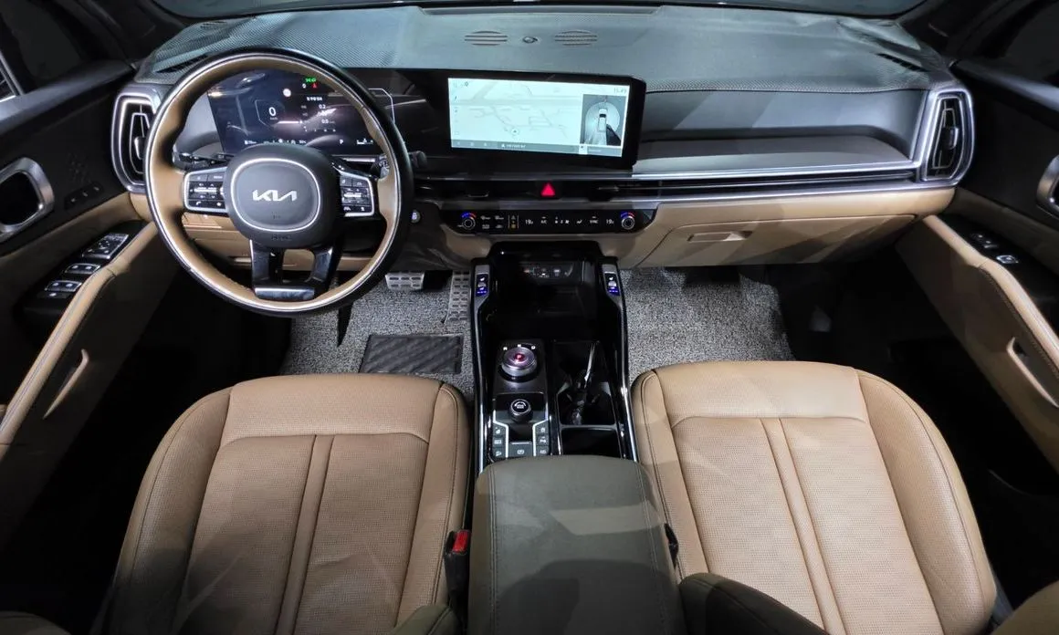 Kia Sorento — фото 9