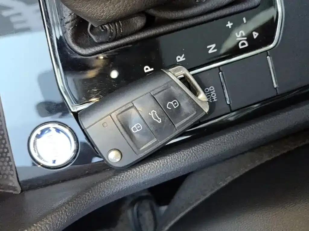 Volkswagen Tharu — фото 3