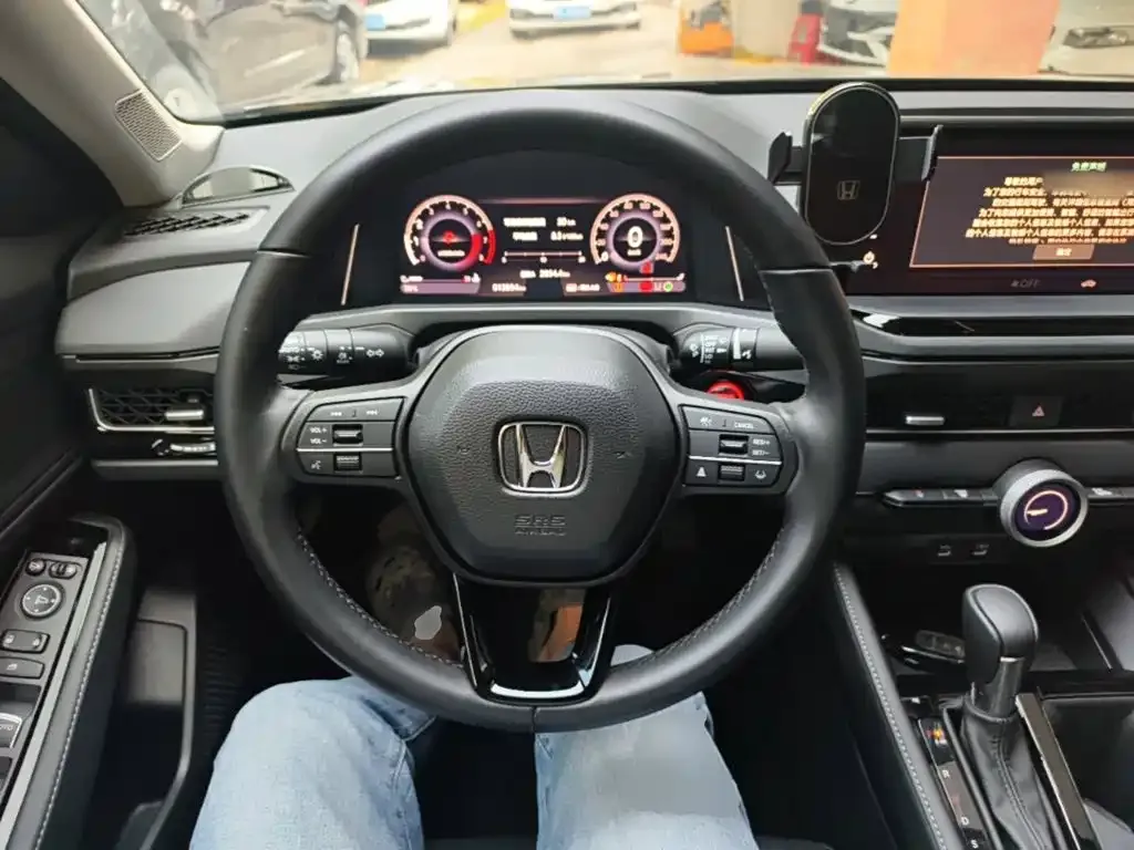 Honda Inspire — фото 7