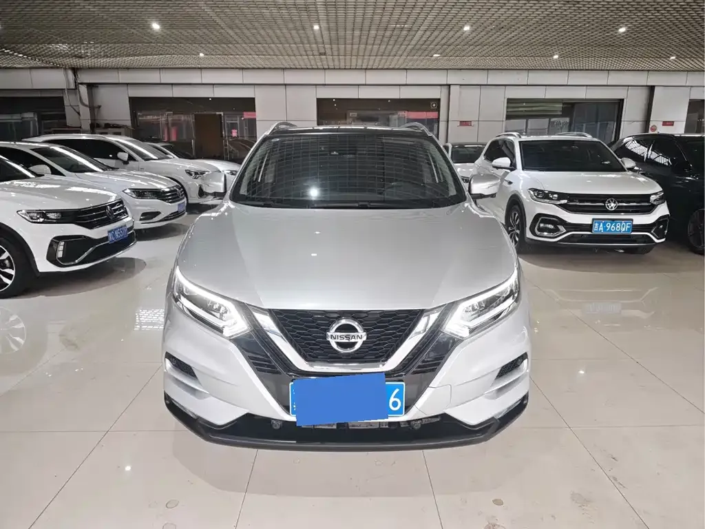 Nissan Qashqai — фото 6