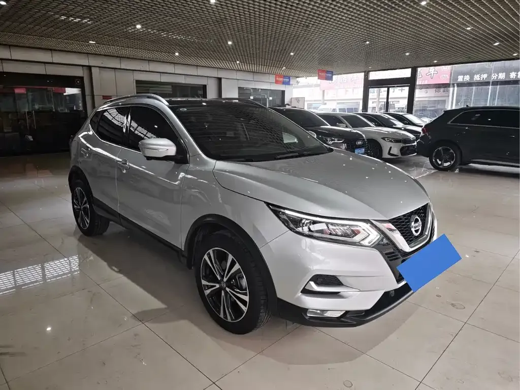 Nissan Qashqai — фото 2