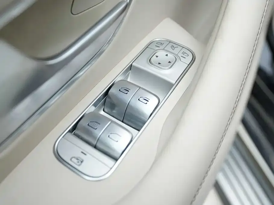 Mercedes-Benz GLS — фото 4