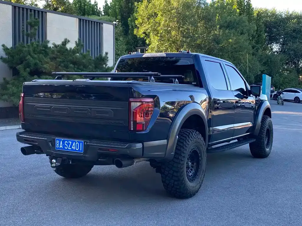 Ford F-150 Raptor — фото 9
