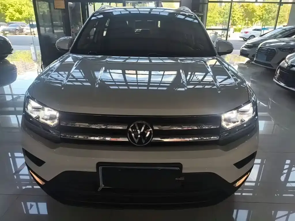 Volkswagen Tharu — фото 5
