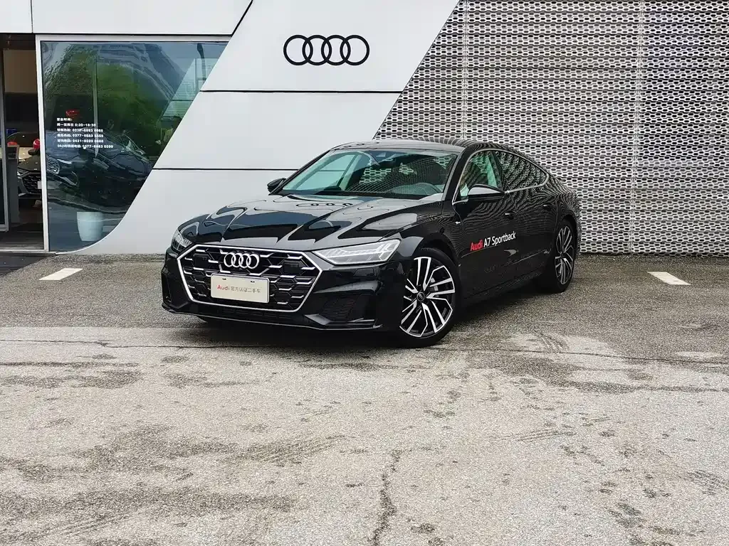 Audi A7 — фото 1