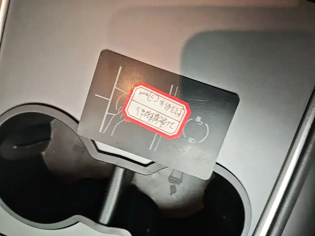 Tesla Model 3 — фото 2