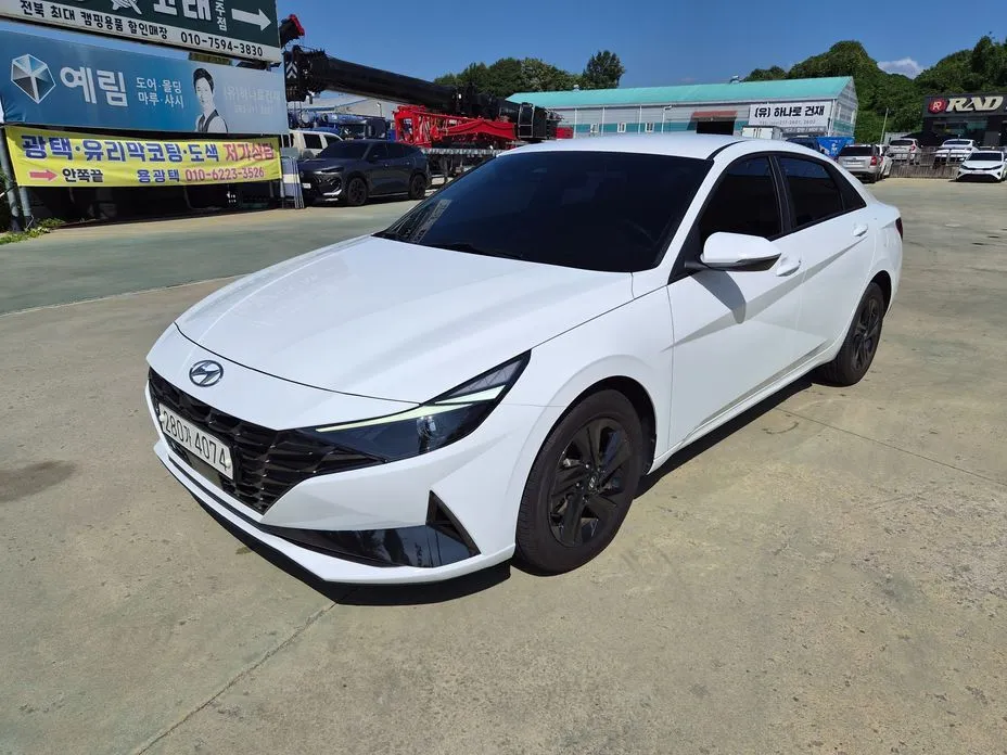 Hyundai AVANTE — фото 1