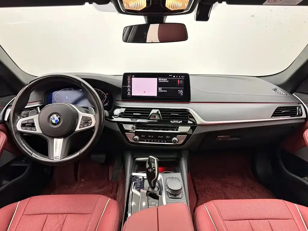 BMW 5 Series — фото 10