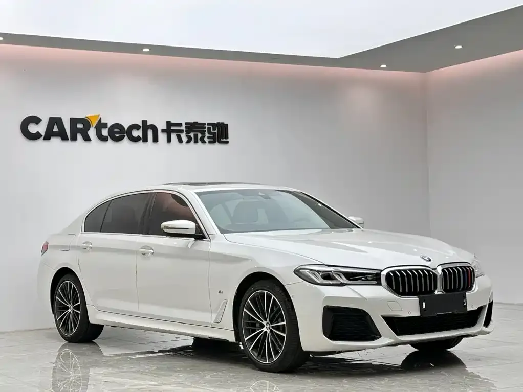 BMW 5 Series — фото 6