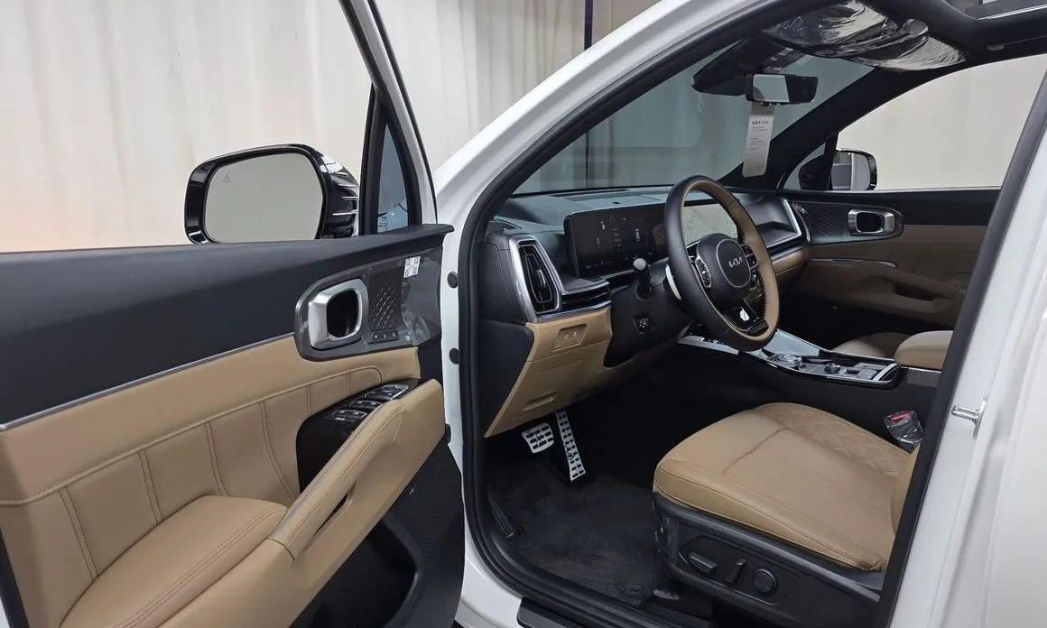 Kia Sorento — фото 7