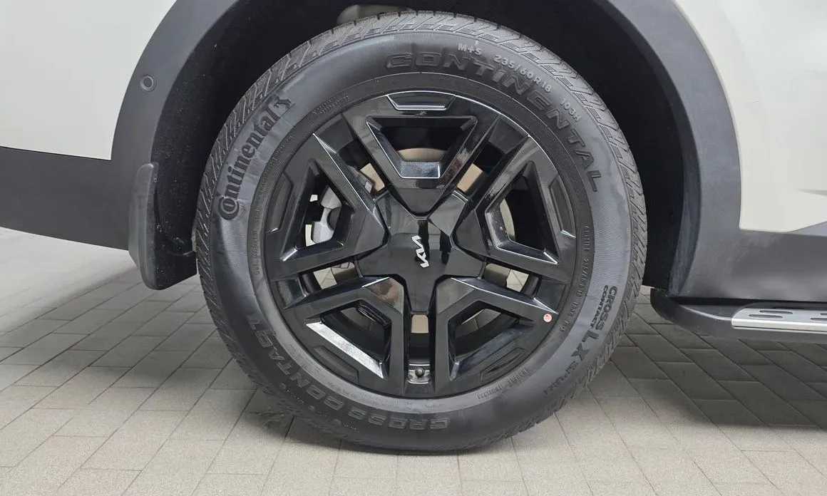 Kia Sorento — фото 8
