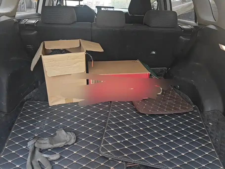 Toyota RAV4 — фото 8