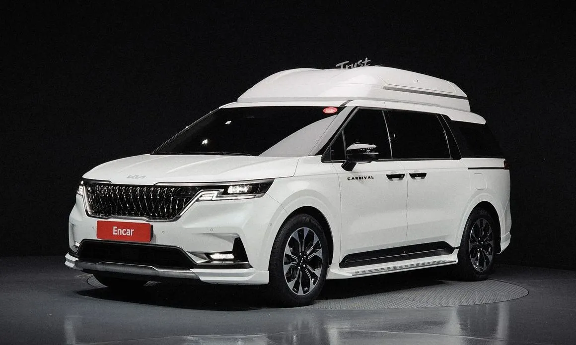 Kia Carnival — фото 1