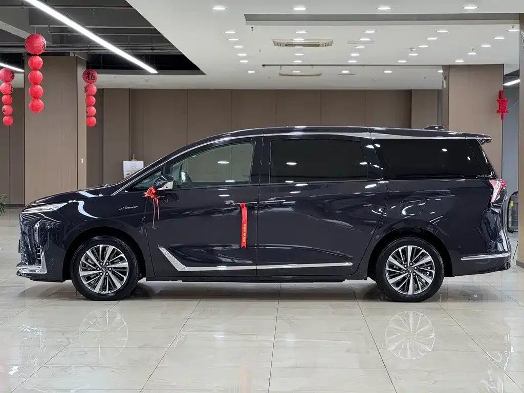Buick GL8 Hybrid — фото 7