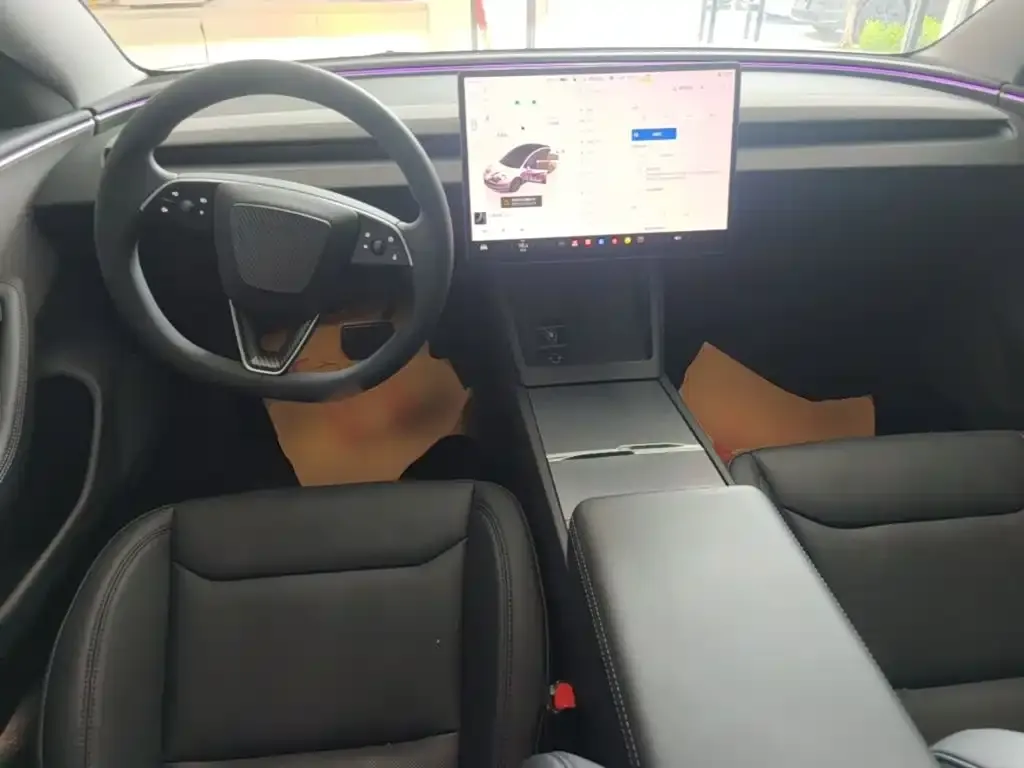 Tesla Model 3 — фото 6