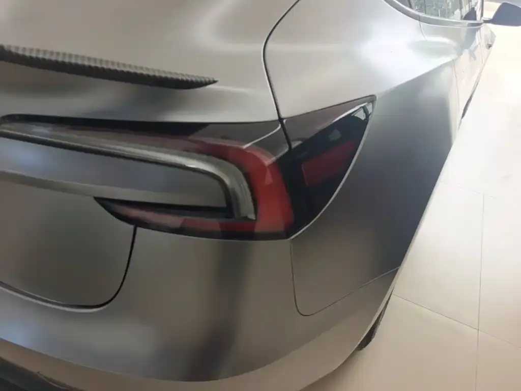 Tesla Model 3 — фото 4