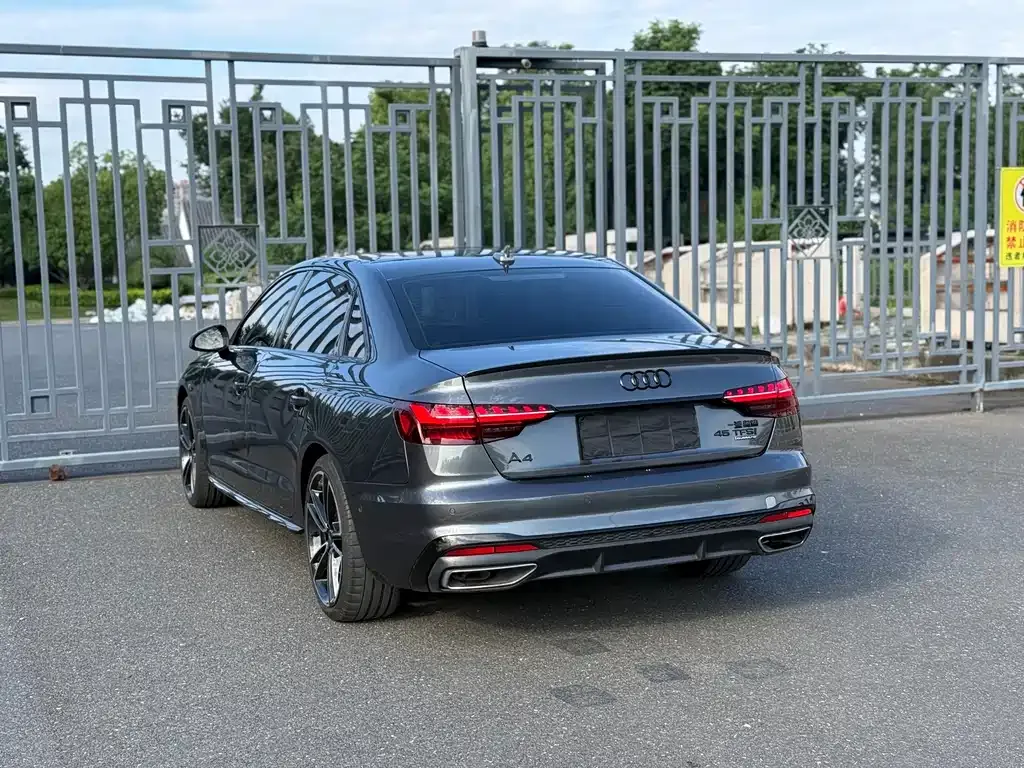 Audi A4L — фото 5