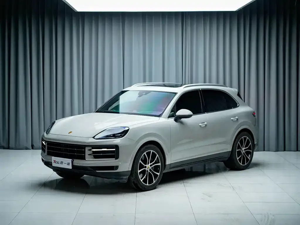 Porsche Cayenne — фото 1