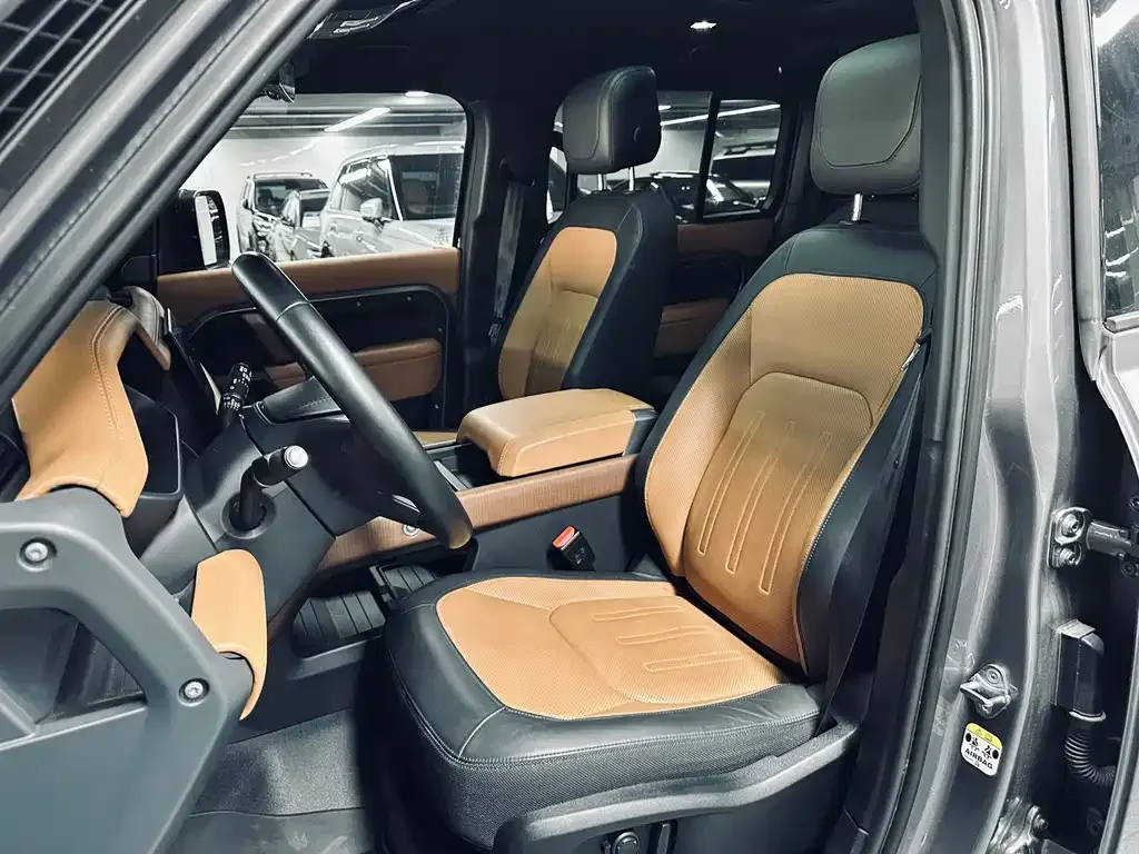 Land Rover Defender — фото 10