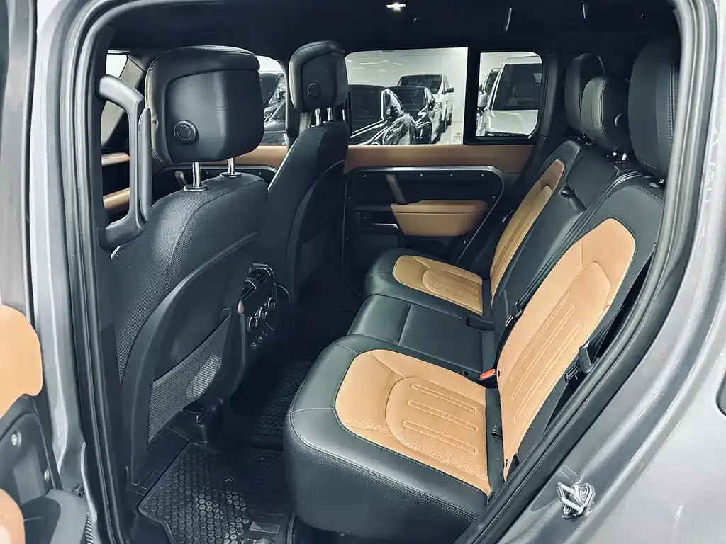Land Rover Defender — фото 4