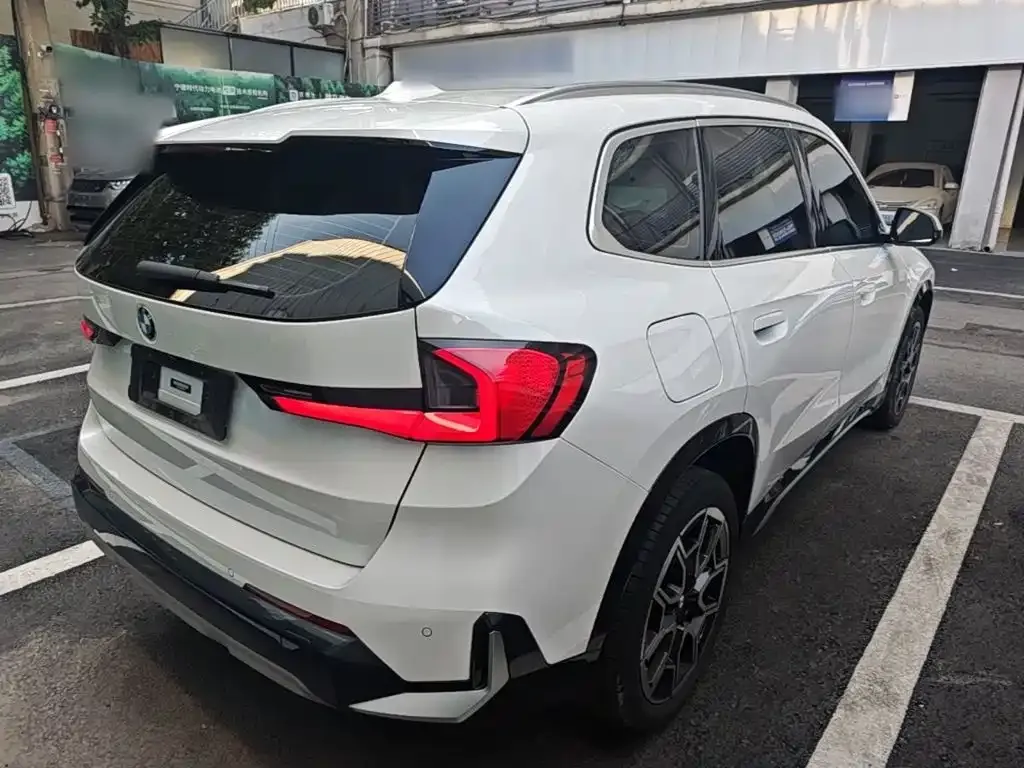BMW X1 — фото 10