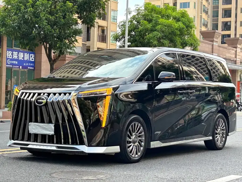 GAC Motor Trumpchi M8 — фото 1