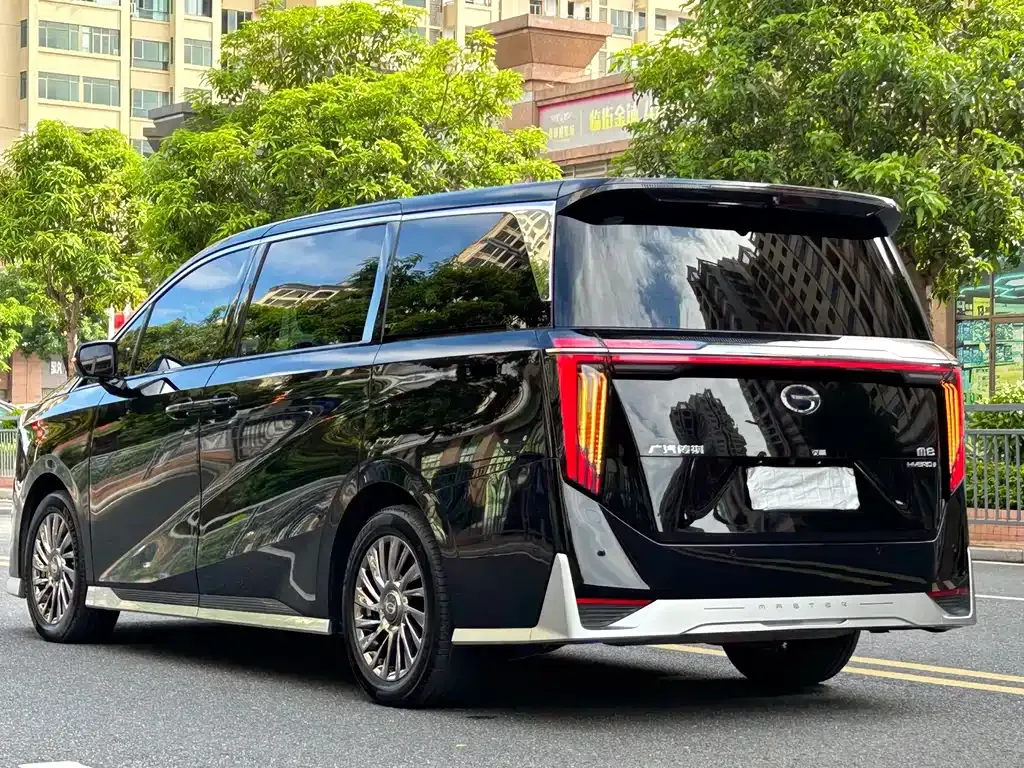 GAC Motor Trumpchi M8 — фото 7