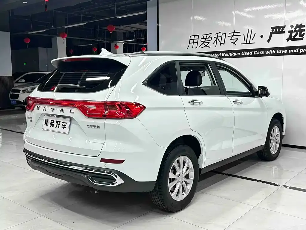Haval M6 — фото 10