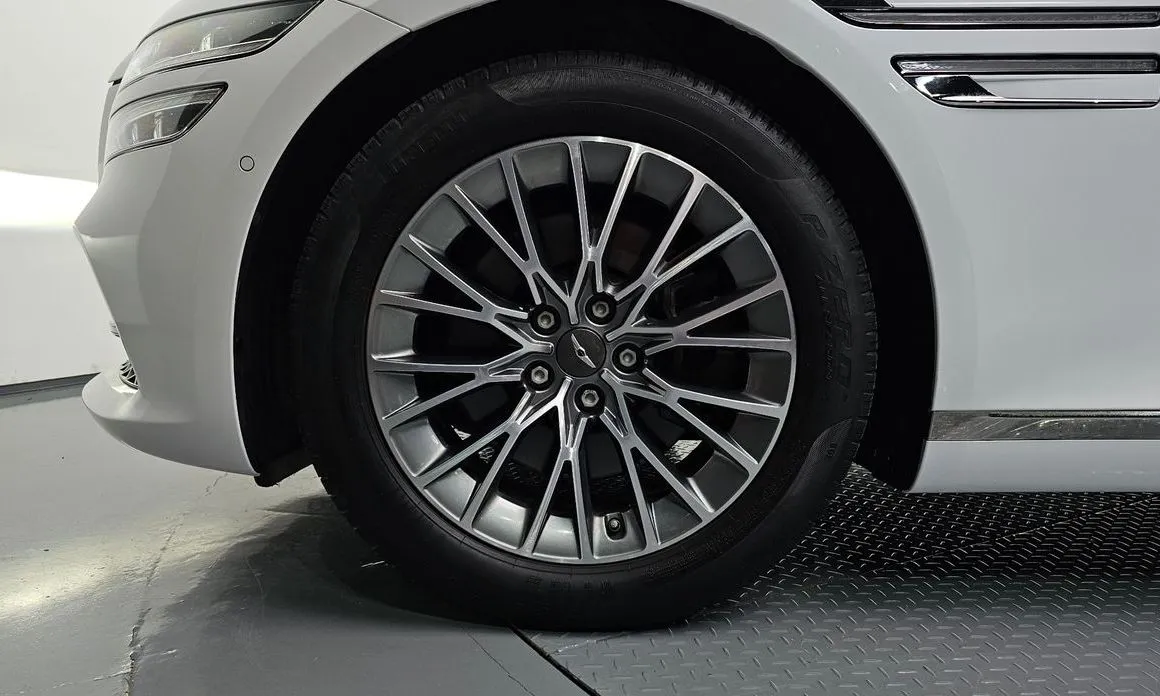 Genesis G80 — фото 10
