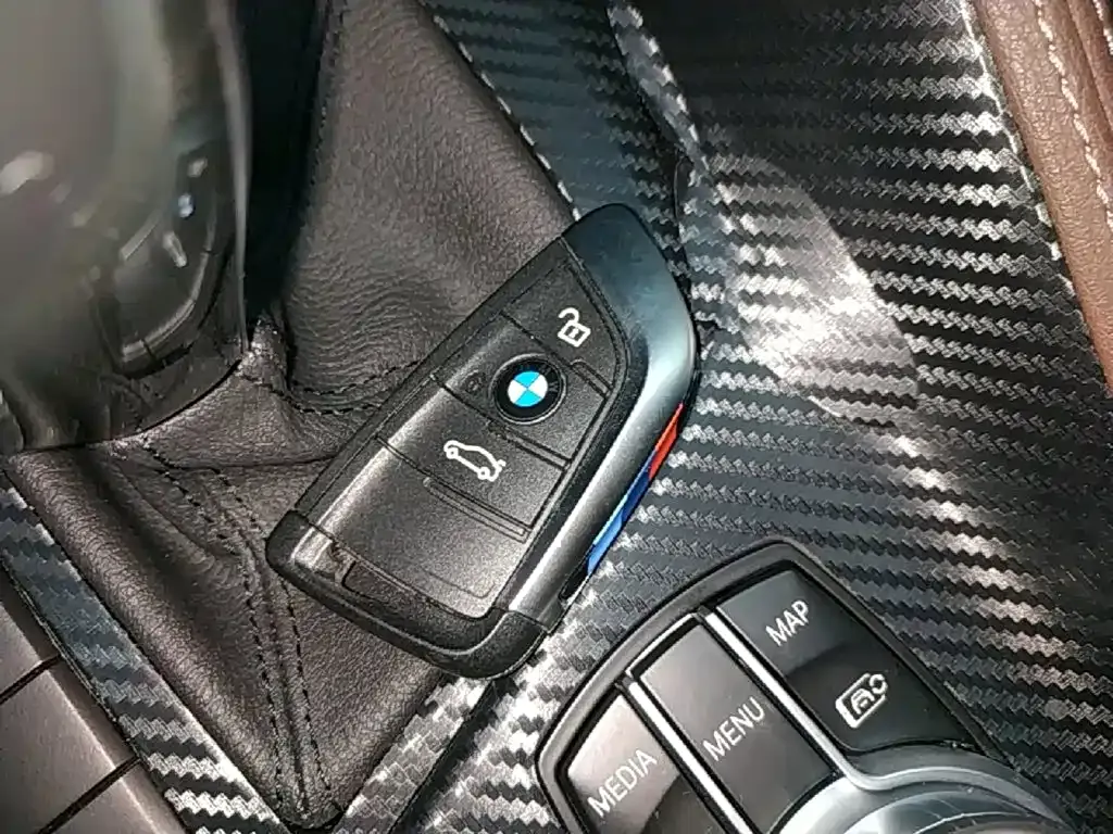 BMW X2 — фото 9