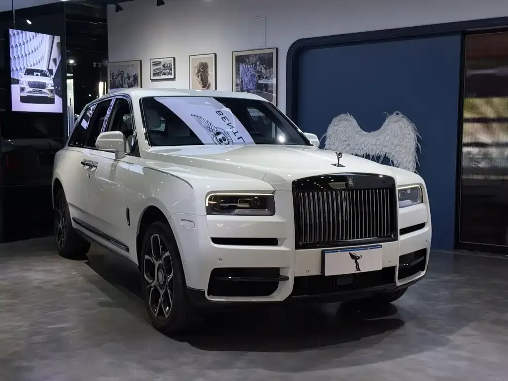 Rolls-Royce Cullinan — фото 6