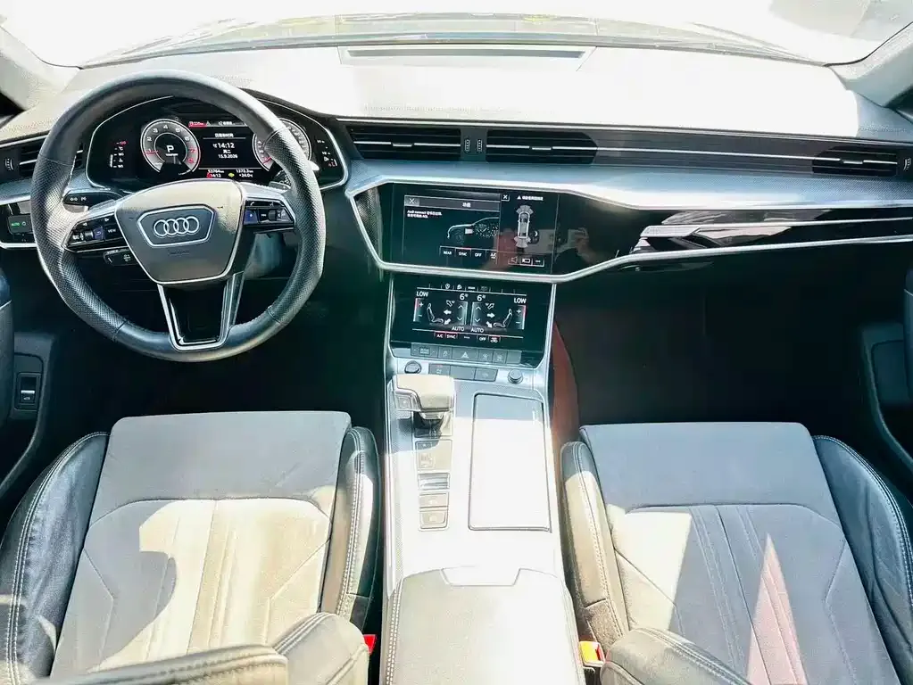 Audi A6L — фото 9