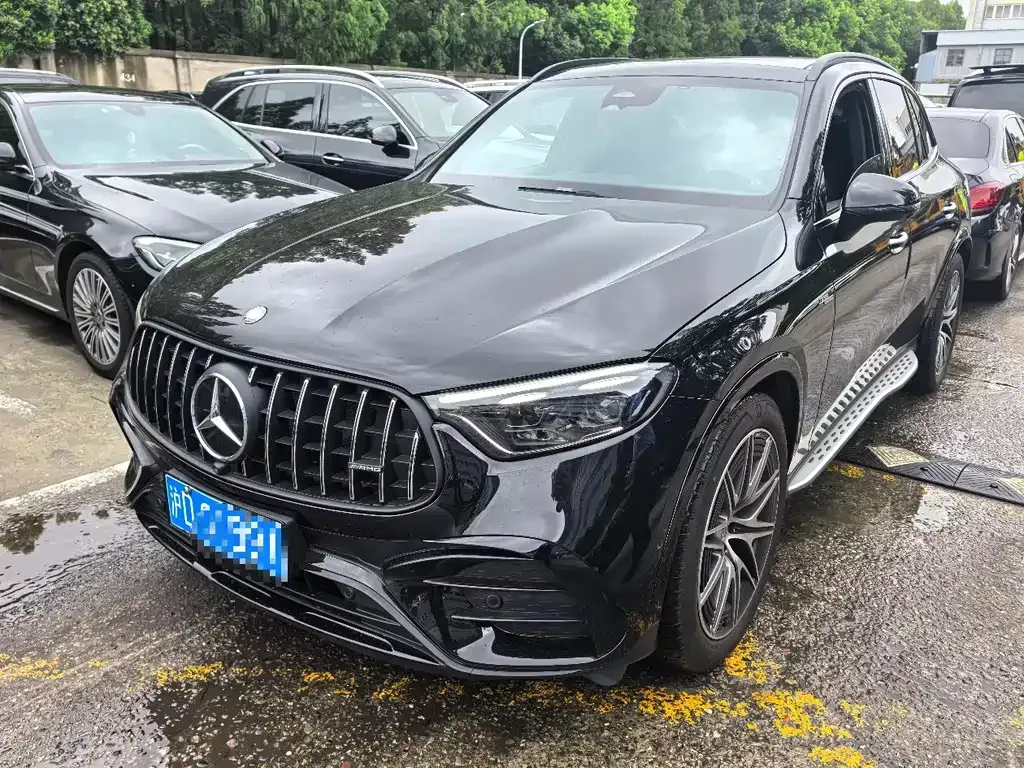 Mercedes-Benz GLC AMG — фото 1
