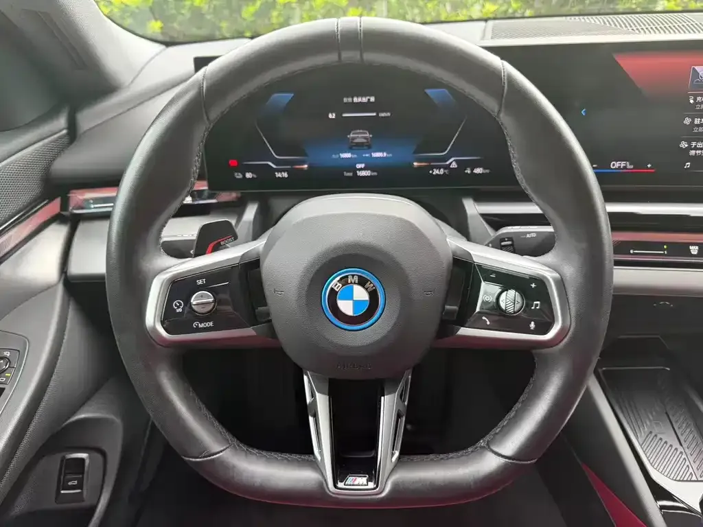 BMW i5 — фото 2