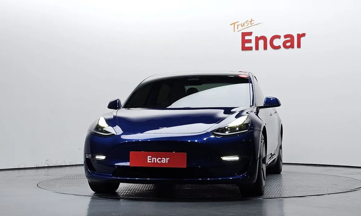 Tesla Model 3 — фото 4