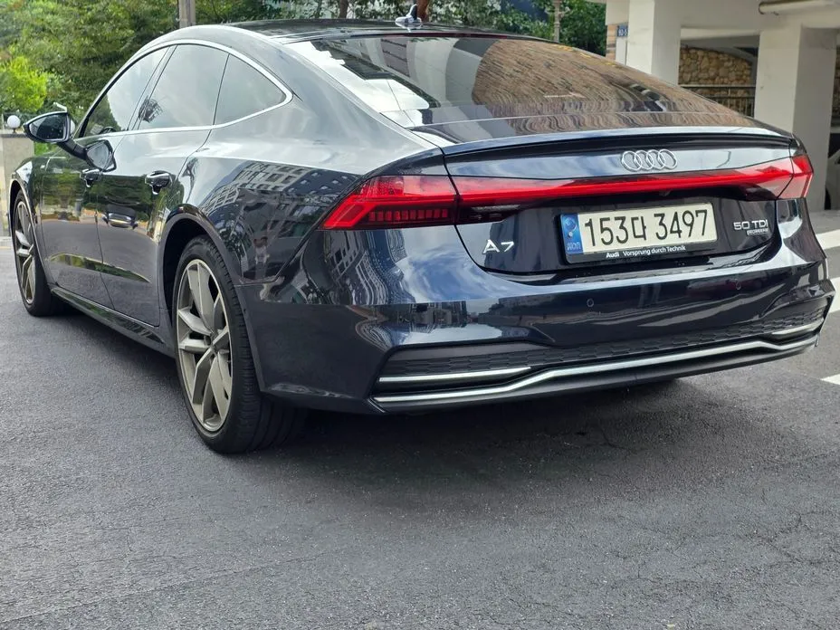 Audi A7 — фото 7