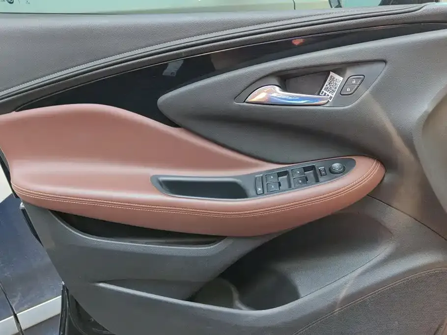 Buick Envision Plus — фото 8