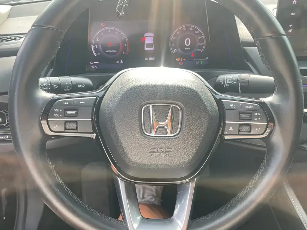 Honda Accord — фото 5