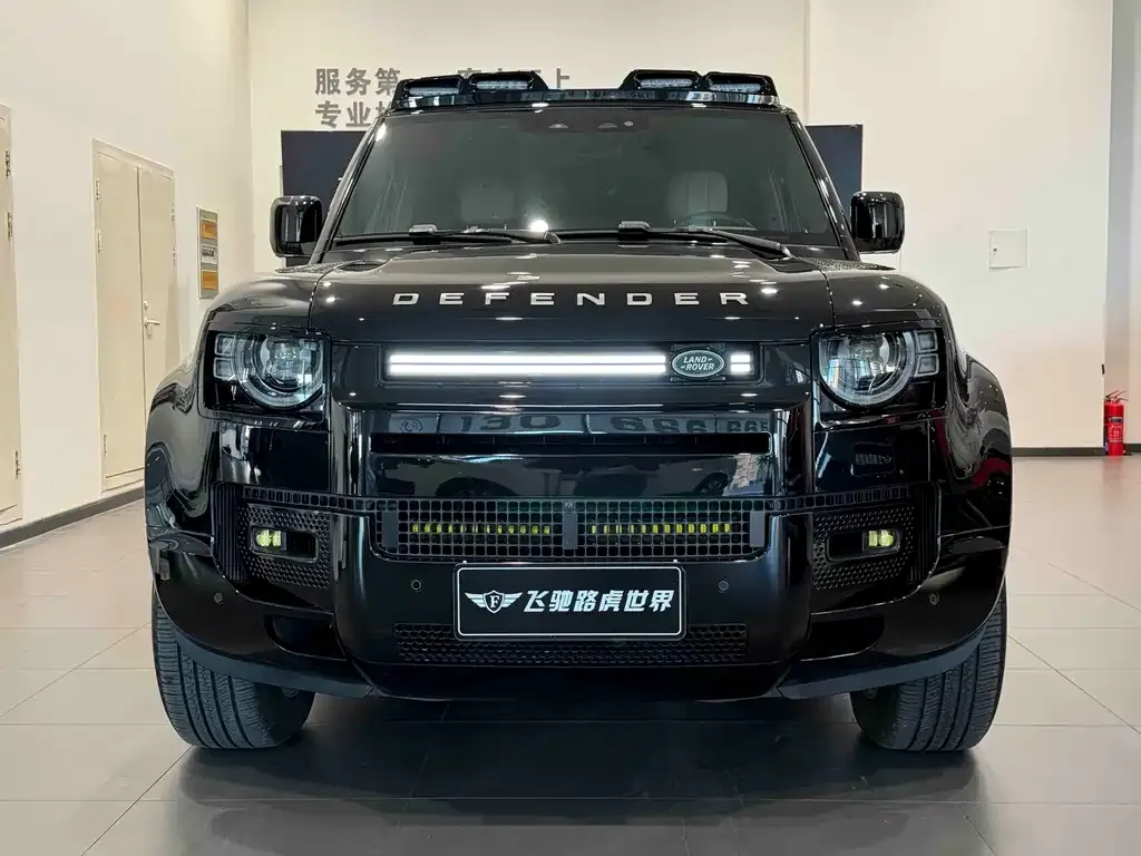 Land Rover Defender — фото 9