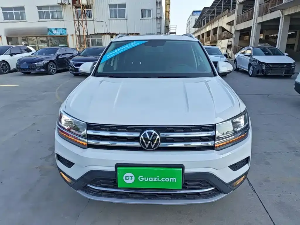 Volkswagen Tharu — фото 9
