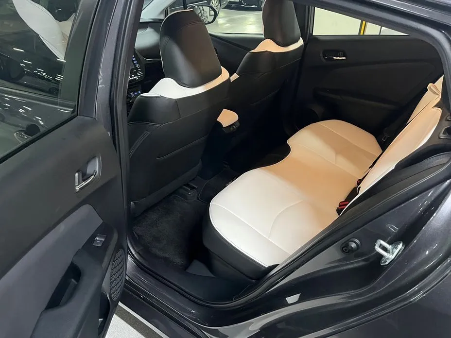 Toyota Prius — фото 5