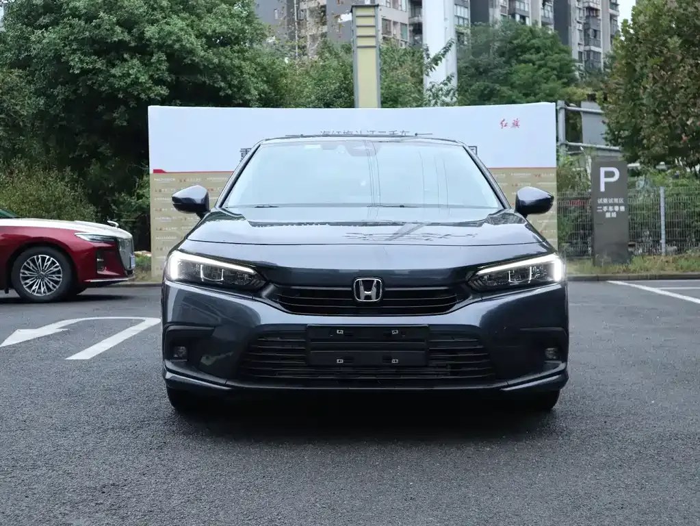 Honda Civic — фото 10
