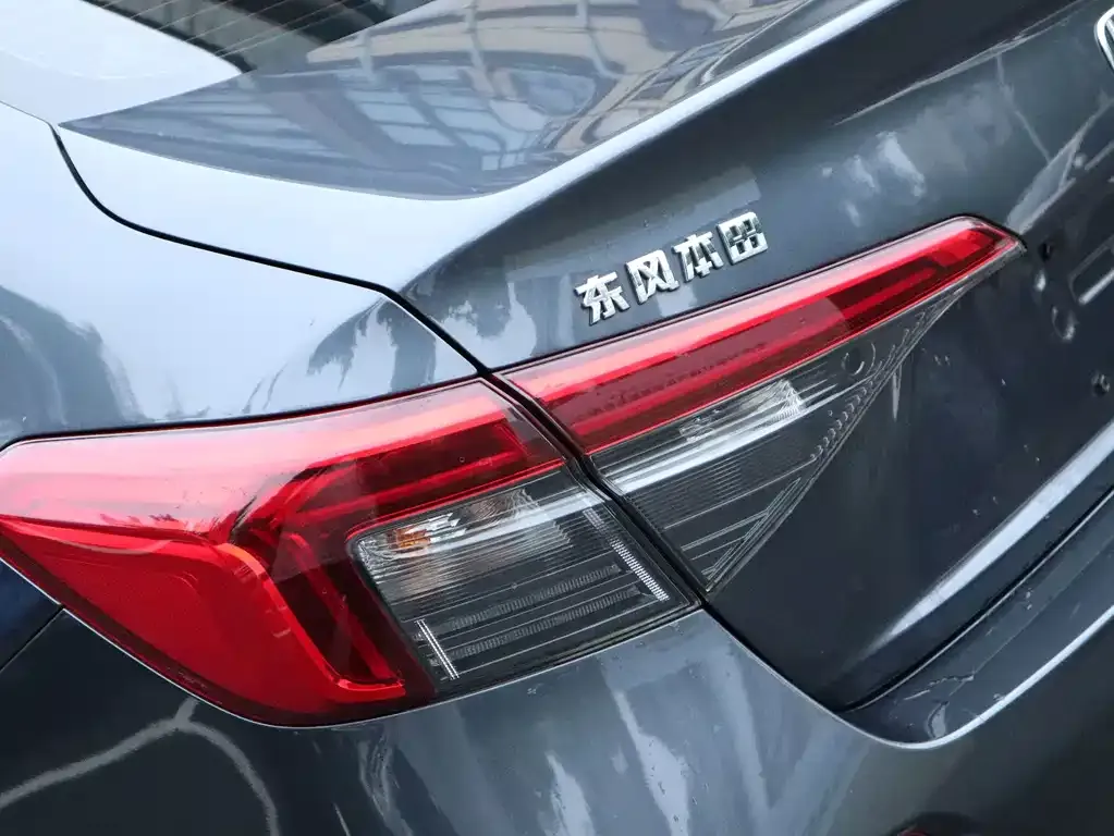 Honda Civic — фото 3