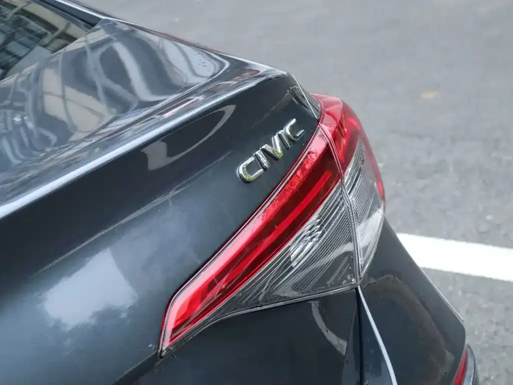Honda Civic — фото 4