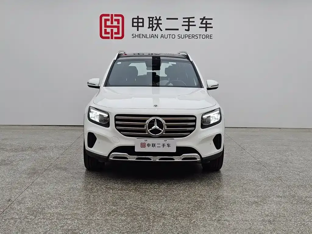 Mercedes-Benz GLB — фото 10