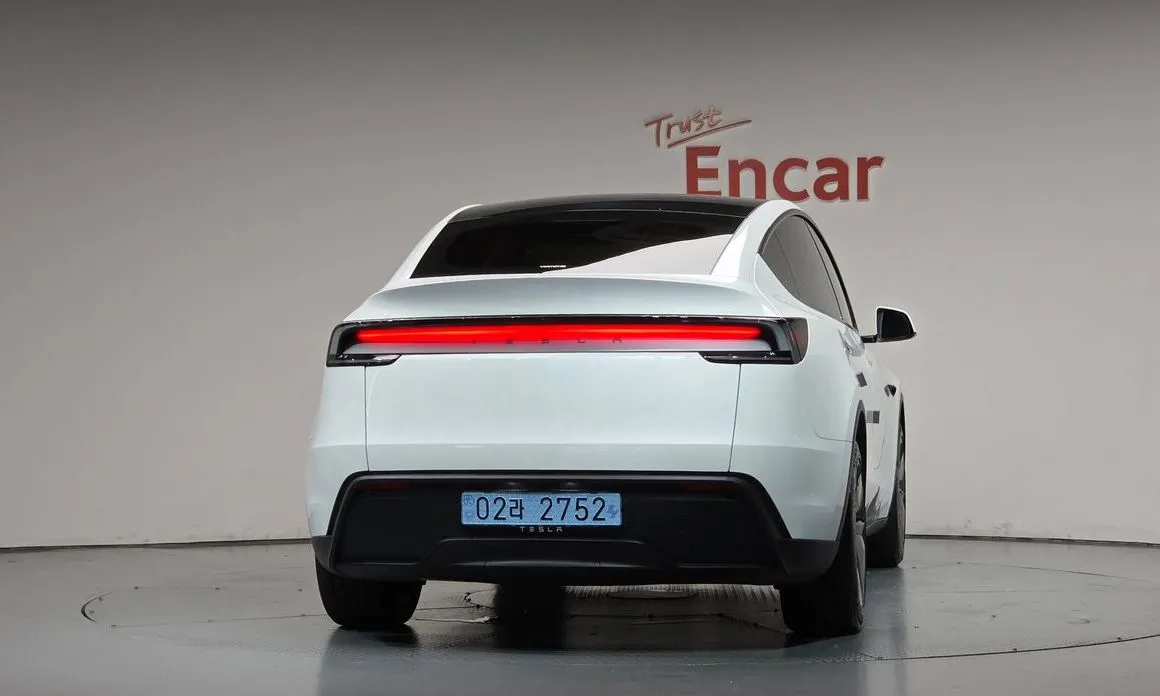 Tesla Model Y — фото 2
