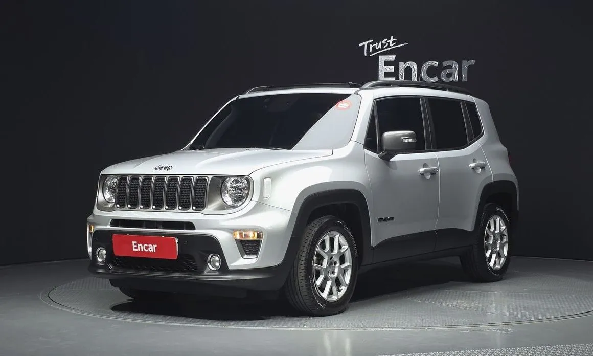 Jeep Renegade — фото 1