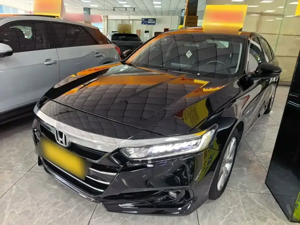 Honda Accord — фото 1